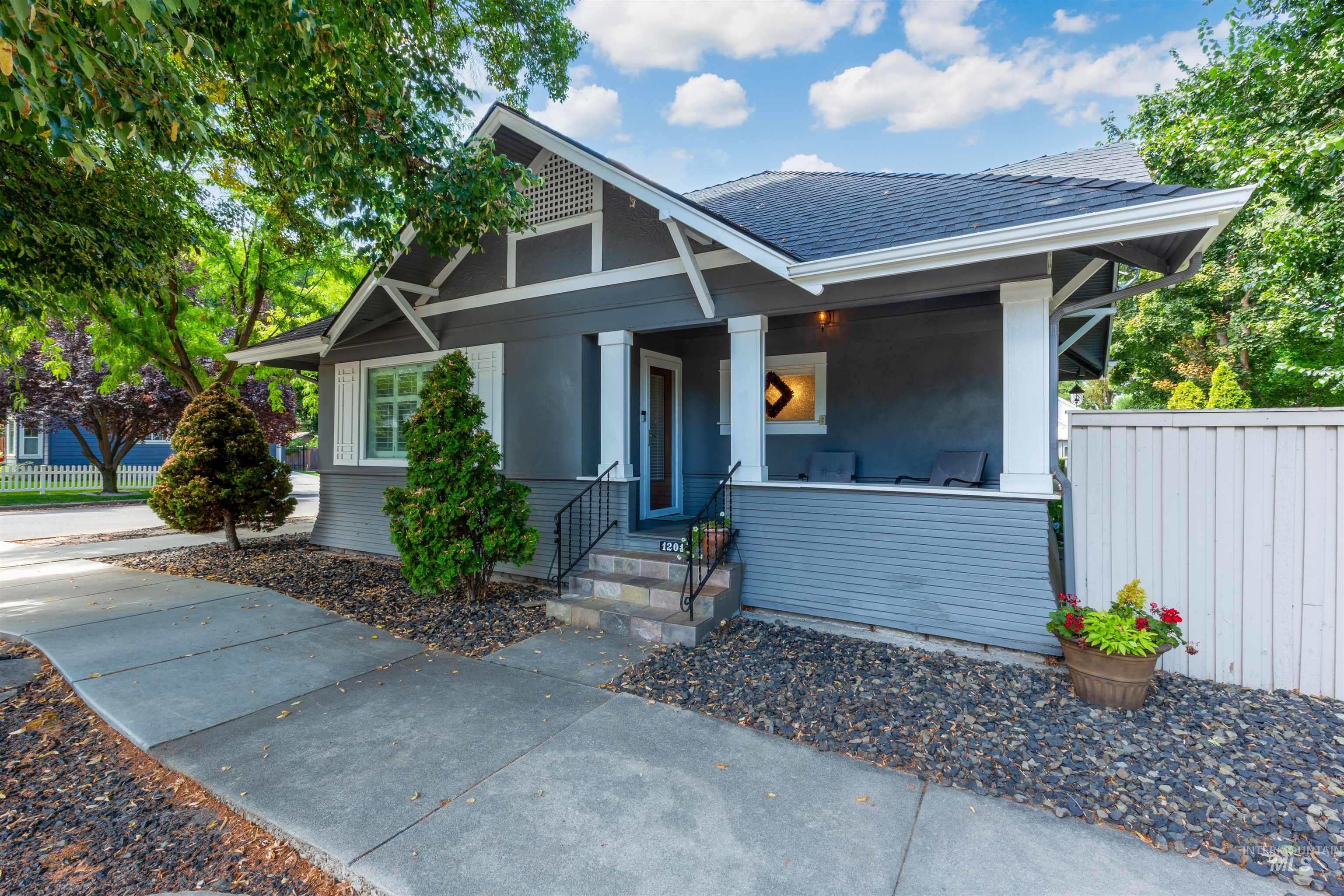 1201 N 22nd St, Boise, Idaho 83702-3305, 2 Bedrooms, 2 Bathrooms, Residential For Sale, Price $795,000,MLS 98986320