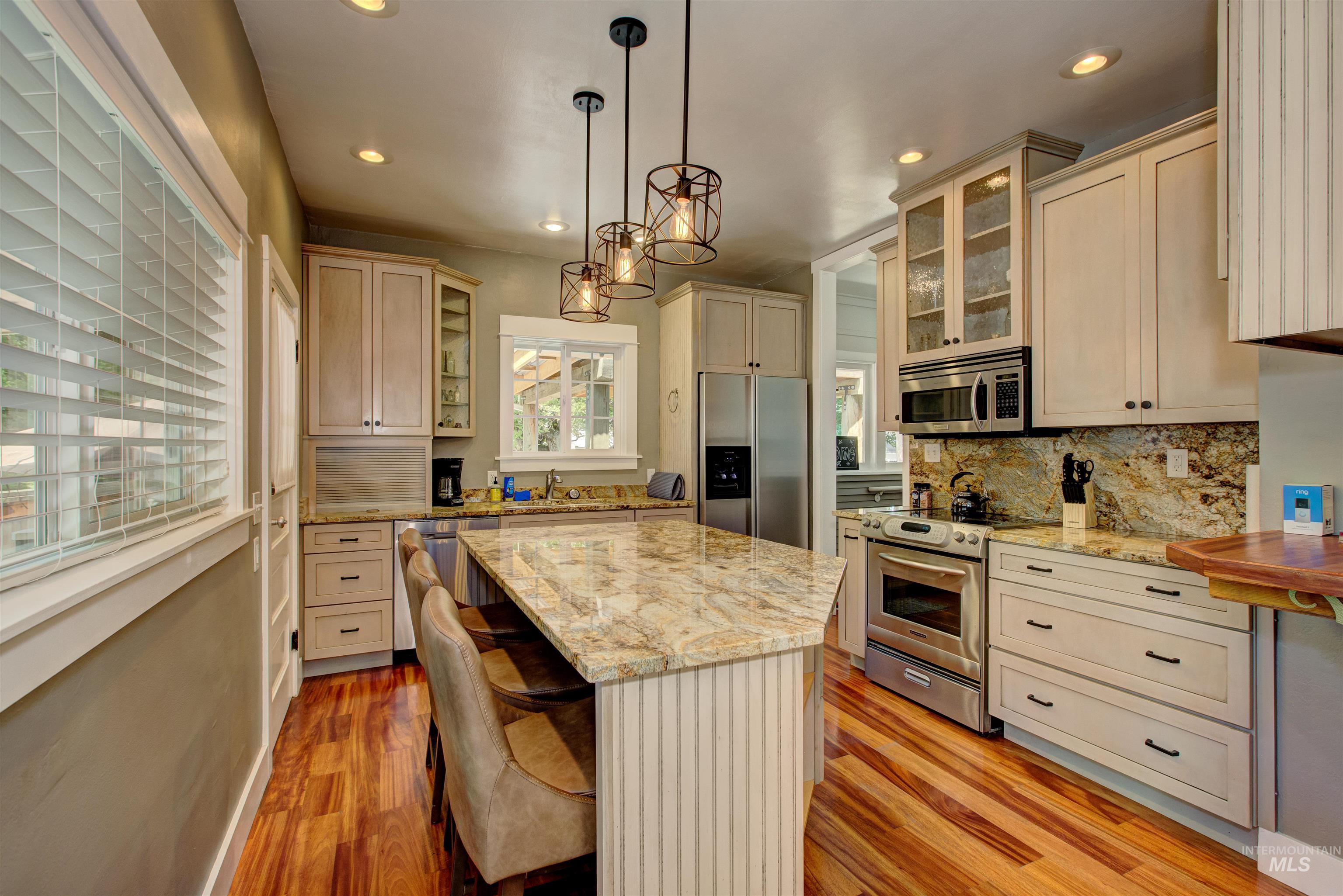 1201 N 22nd St, Boise, Idaho 83702-3305, 2 Bedrooms, 2 Bathrooms, Residential For Sale, Price $795,000,MLS 98986320