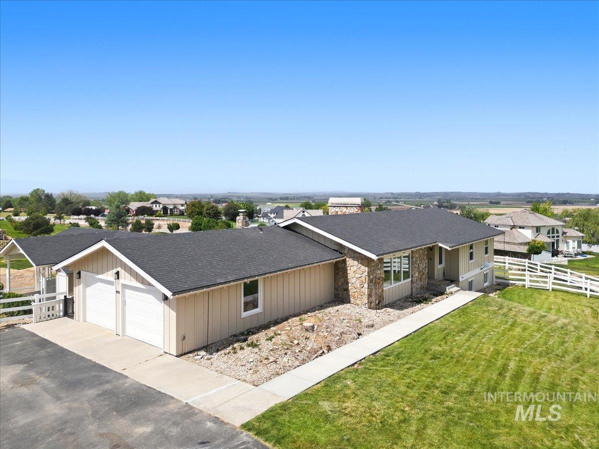 8520 Elkhorn Ln, Nampa, Idaho 83686, 5 Bedrooms, 3 Bathrooms, Residential For Sale, Price $1,169,000,MLS 98986321