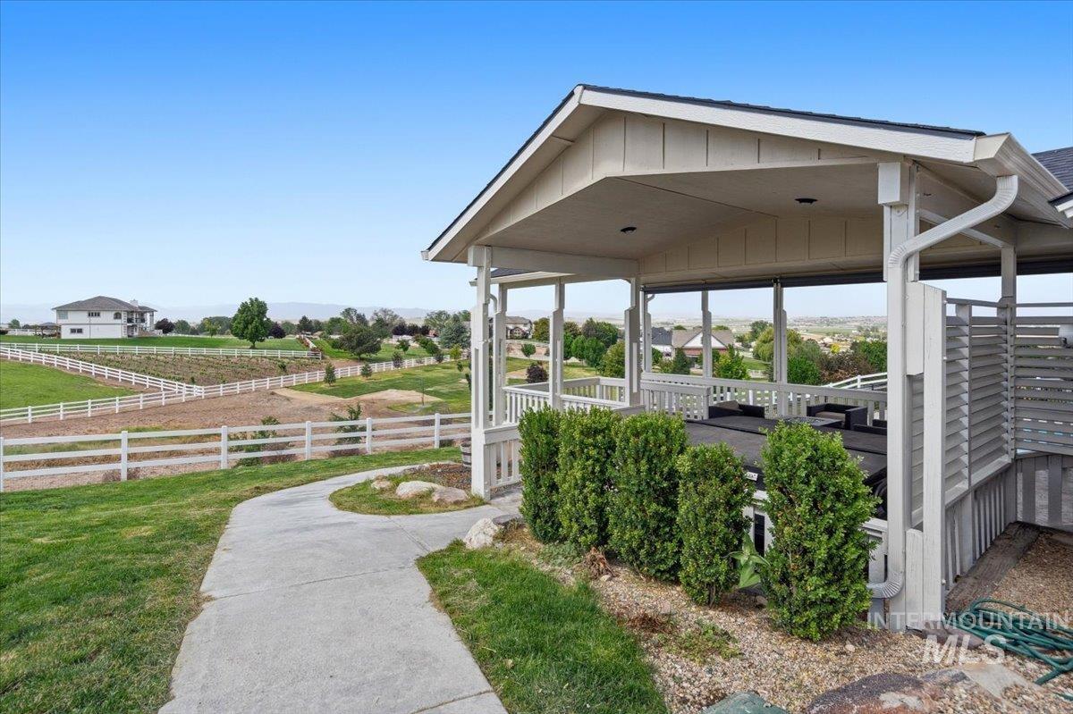 8520 Elkhorn Ln, Nampa, Idaho 83686, 5 Bedrooms, 3 Bathrooms, Residential For Sale, Price $1,169,000,MLS 98986321