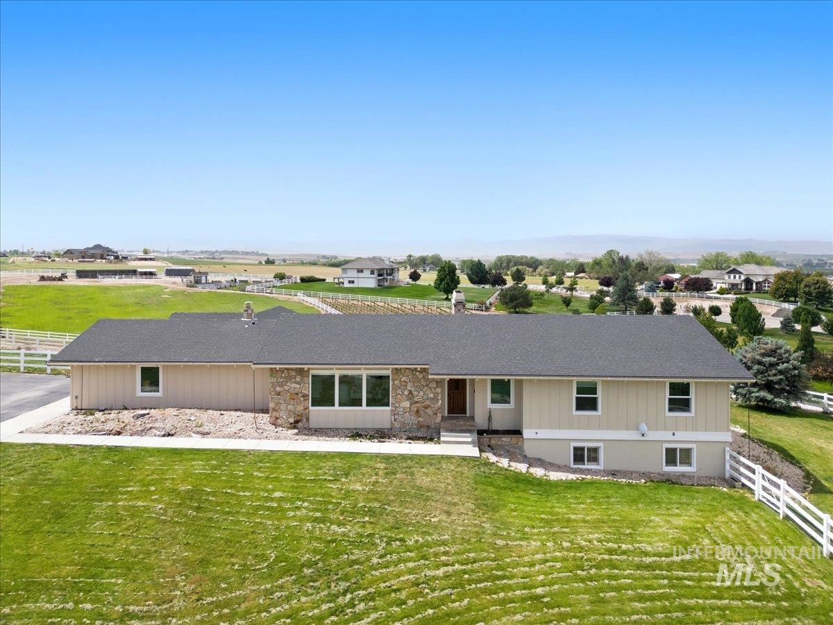8520 Elkhorn Ln, Nampa, Idaho 83686, 5 Bedrooms, 3 Bathrooms, Residential For Sale, Price $1,169,000,MLS 98986321