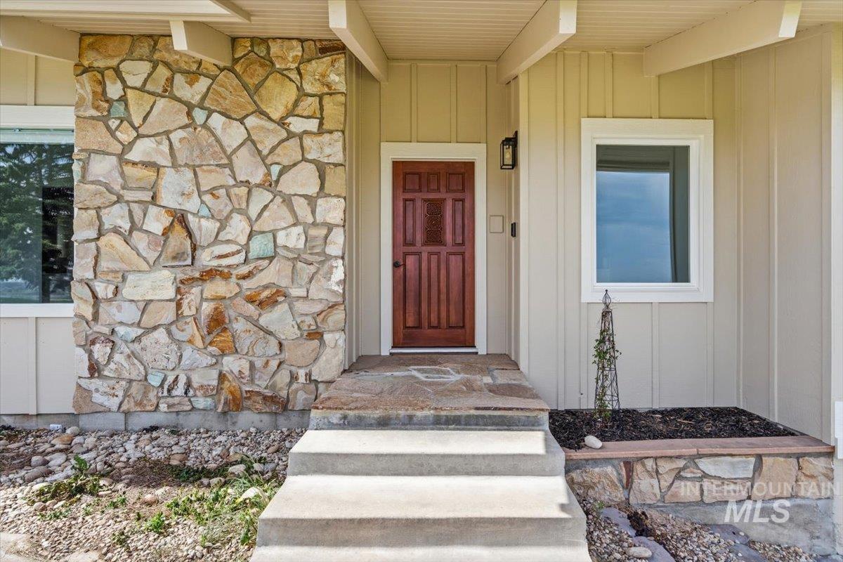 8520 Elkhorn Ln, Nampa, Idaho 83686, 5 Bedrooms, 3 Bathrooms, Residential For Sale, Price $1,169,000,MLS 98986321
