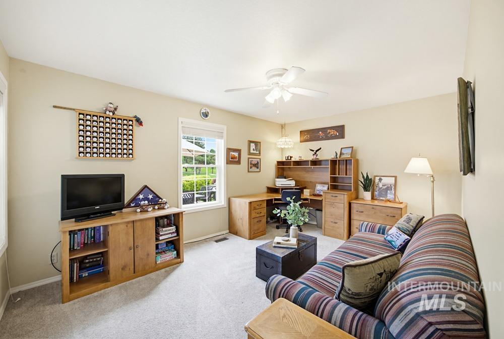 792 N Nicklaus Ln, Eagle, Idaho 83616, 4 Bedrooms, 2 Bathrooms, Residential For Sale, Price $739,000,MLS 98986322