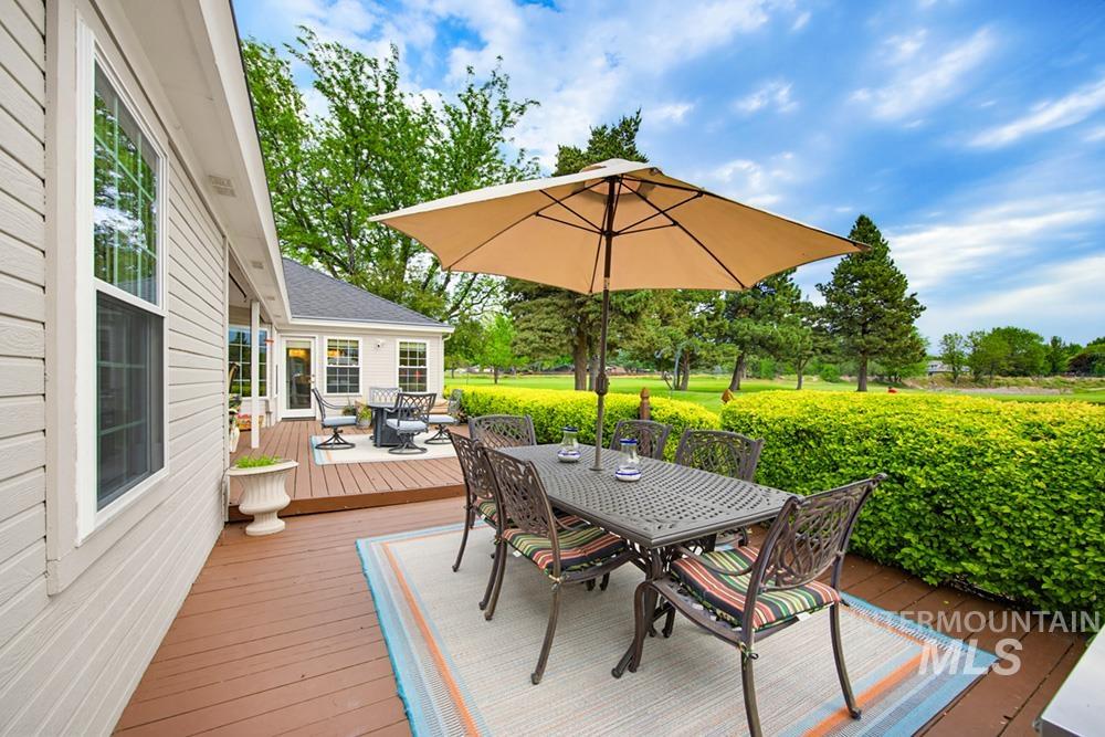 792 N Nicklaus Ln, Eagle, Idaho 83616, 4 Bedrooms, 2 Bathrooms, Residential For Sale, Price $739,000,MLS 98986322