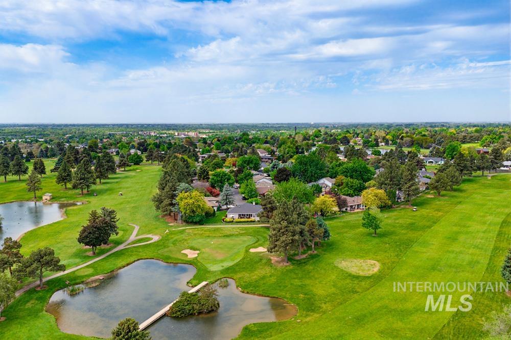 792 N Nicklaus Ln, Eagle, Idaho 83616, 4 Bedrooms, 2 Bathrooms, Residential For Sale, Price $739,000,MLS 98986322