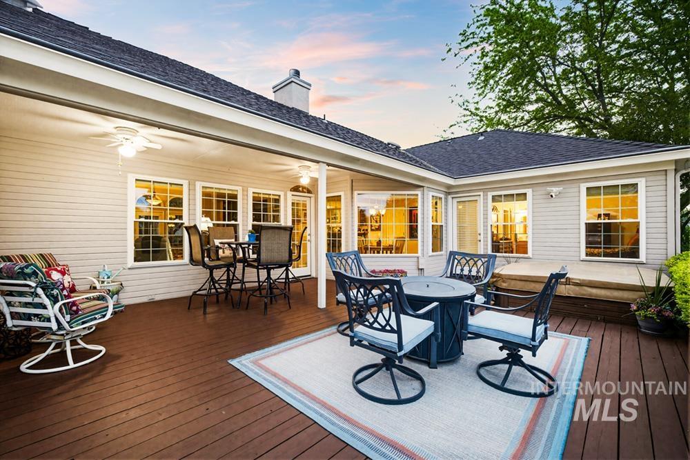 792 N Nicklaus Ln, Eagle, Idaho 83616, 4 Bedrooms, 2 Bathrooms, Residential For Sale, Price $739,000,MLS 98986322