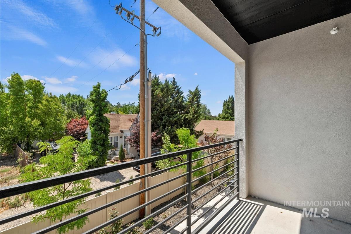 1701 S Federal Way, Boise, Idaho 83705, 3 Bedrooms, 3.5 Bathrooms, Residential For Sale, Price $576,880, 98986324
