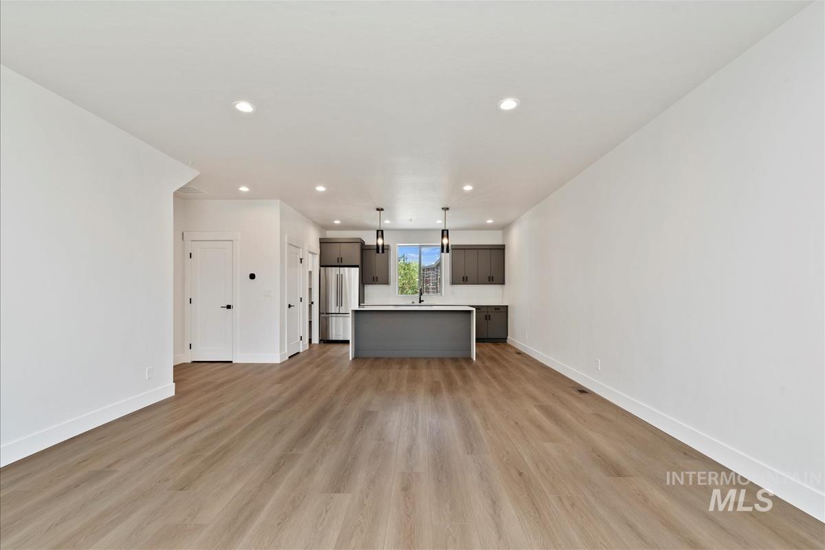 1701 S Federal Way, Boise, Idaho 83705, 3 Bedrooms, 3.5 Bathrooms, Residential For Sale, Price $576,880, 98986324