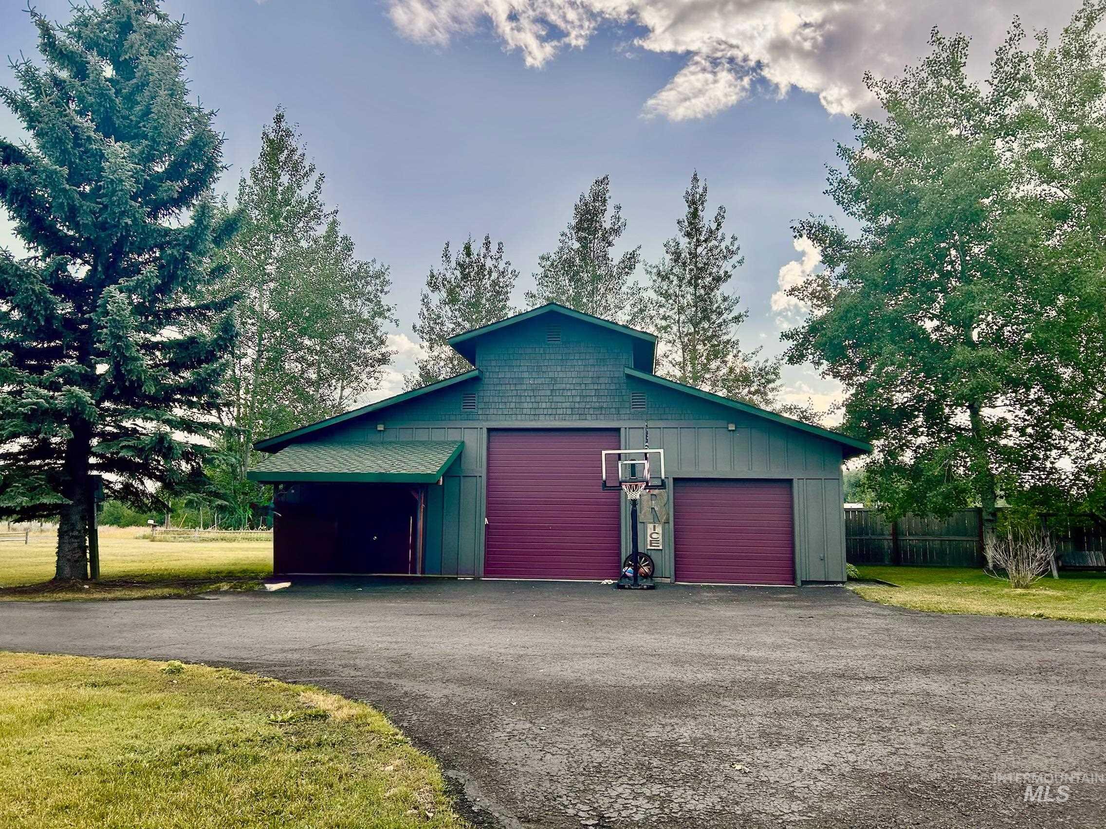 76 Rogers Lane, McCall, Idaho 83638, 4 Bedrooms, 4 Bathrooms, Residential For Sale, Price $1,399,000, 98986328