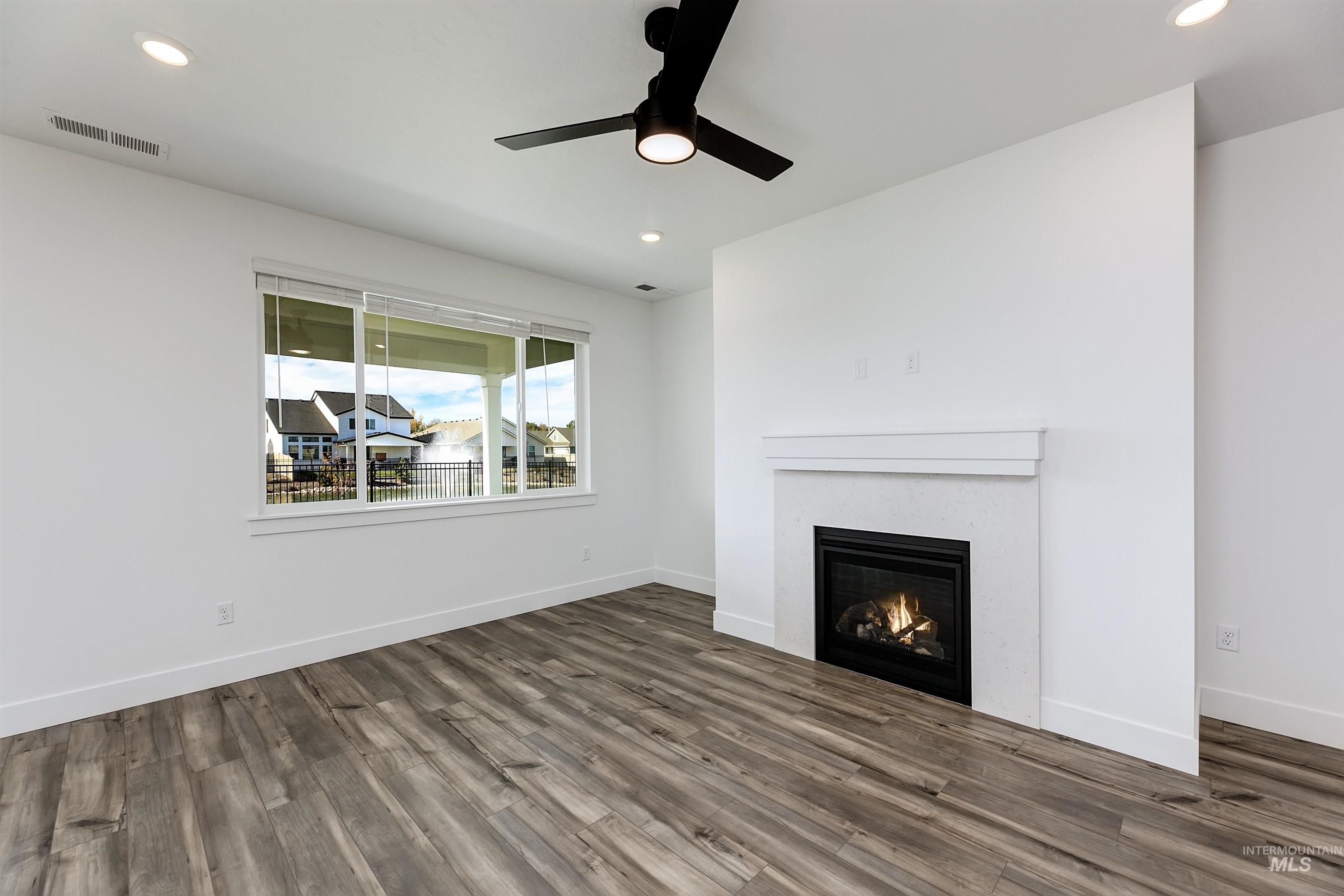 5107 N Bartok Ave, Meridian, Idaho 83646, 3 Bedrooms, 2 Bathrooms, Residential For Sale, Price $519,900,MLS 98986332