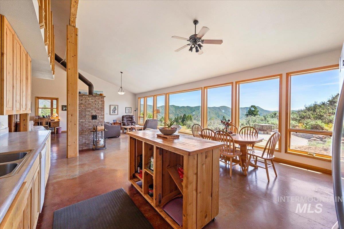 223 Evergreen Dr., Boise, Idaho 83716, 1 Bedroom, 1 Bathroom, Residential For Sale, Price $425,000,MLS 98986334