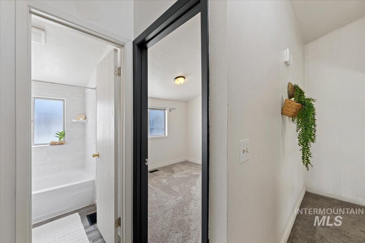 714 NW 8th St, Meridian, Idaho 83642, 2 Bedrooms, 1 Bathroom, Residential For Sale, Price $259,000, 98986336
