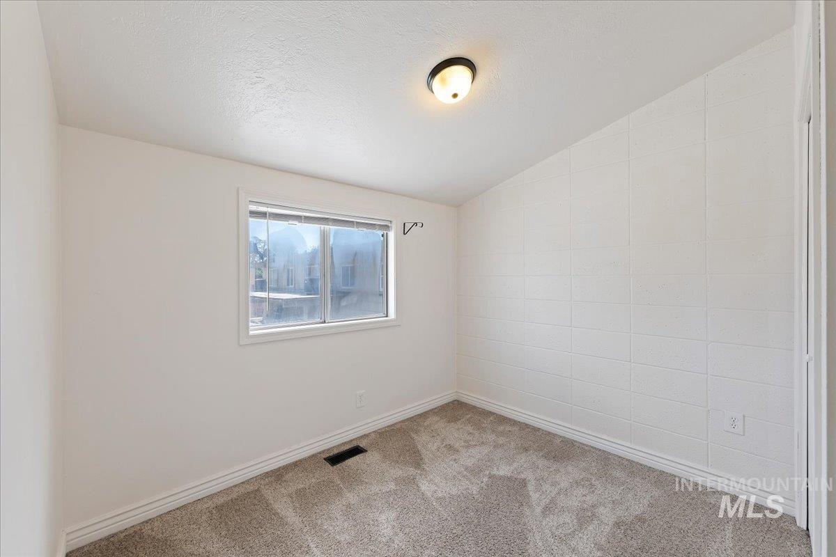 714 NW 8th St, Meridian, Idaho 83642, 2 Bedrooms, 1 Bathroom, Residential For Sale, Price $259,000, 98986336