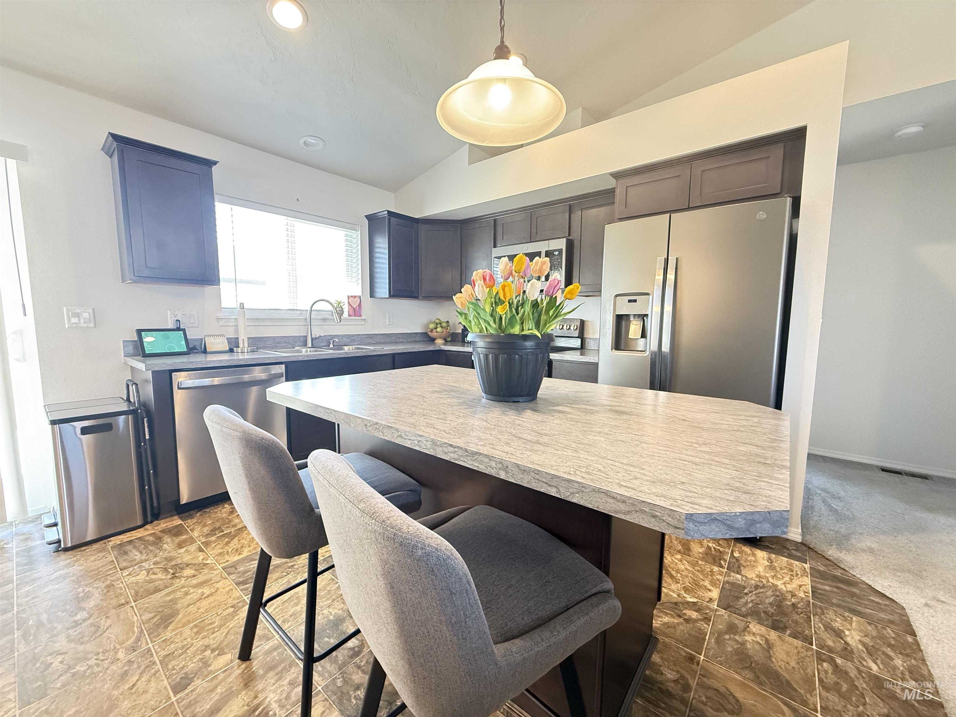 1556 Frontier Drive, Lewiston, Idaho 83501, 3 Bedrooms, 2 Bathrooms, Residential For Sale, Price $439,000,MLS 98986338
