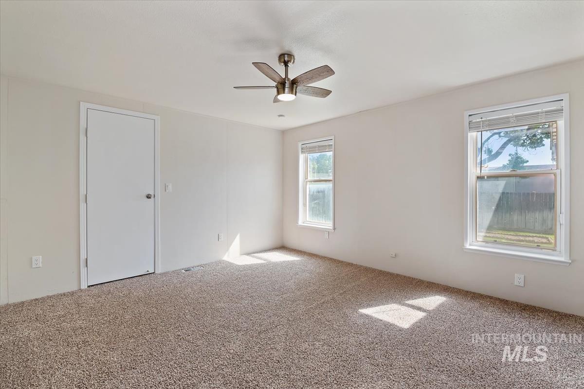 830 N 3rd East St, Mountain Home, Idaho 83647, 3 Bedrooms, 2 Bathrooms, Residential For Sale, Price $299,000, 98986339