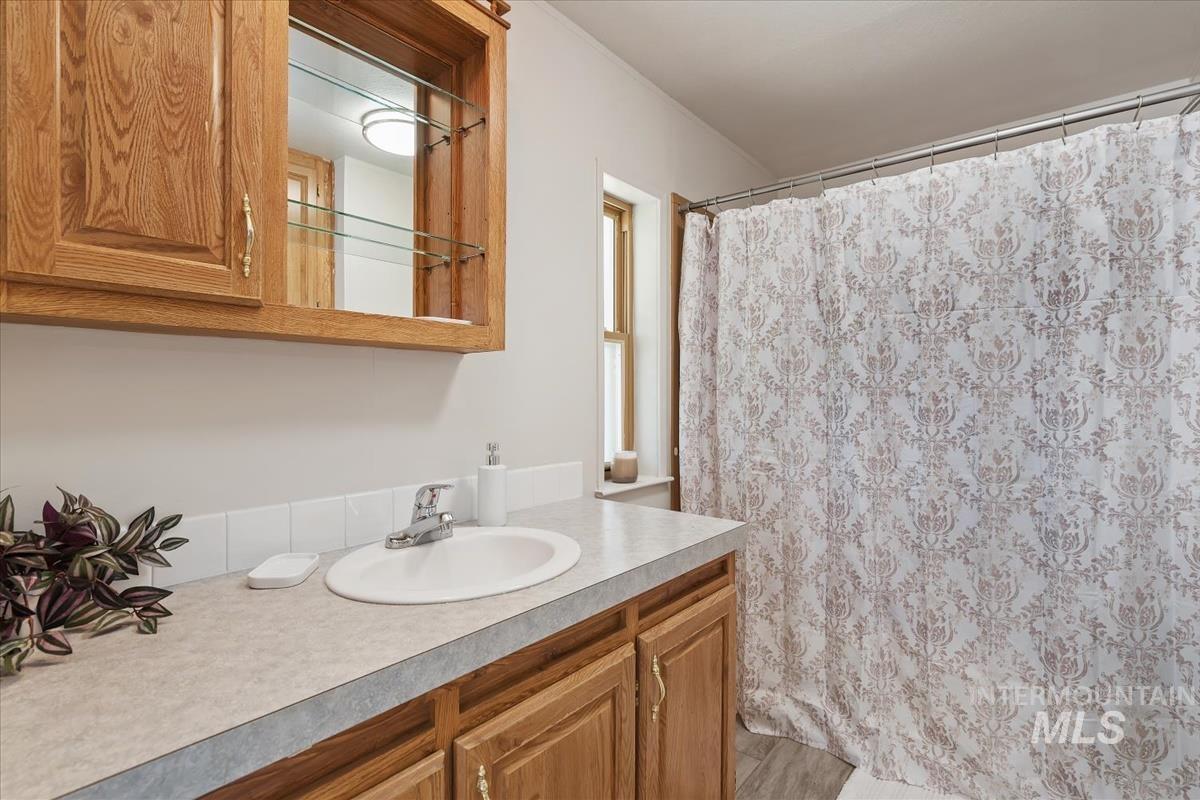 830 N 3rd East St, Mountain Home, Idaho 83647, 3 Bedrooms, 2 Bathrooms, Residential For Sale, Price $299,000, 98986339