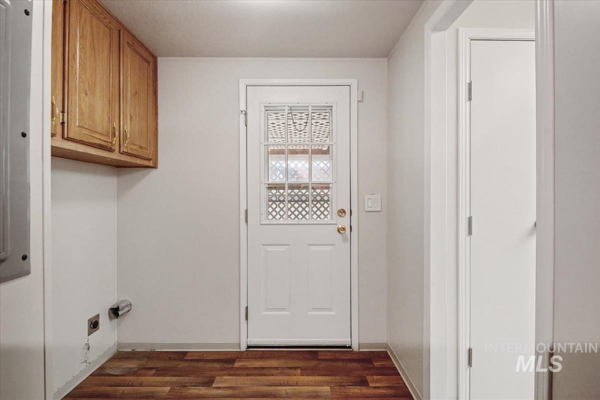 830 N 3rd East St, Mountain Home, Idaho 83647, 3 Bedrooms, 2 Bathrooms, Residential For Sale, Price $299,000, 98986339