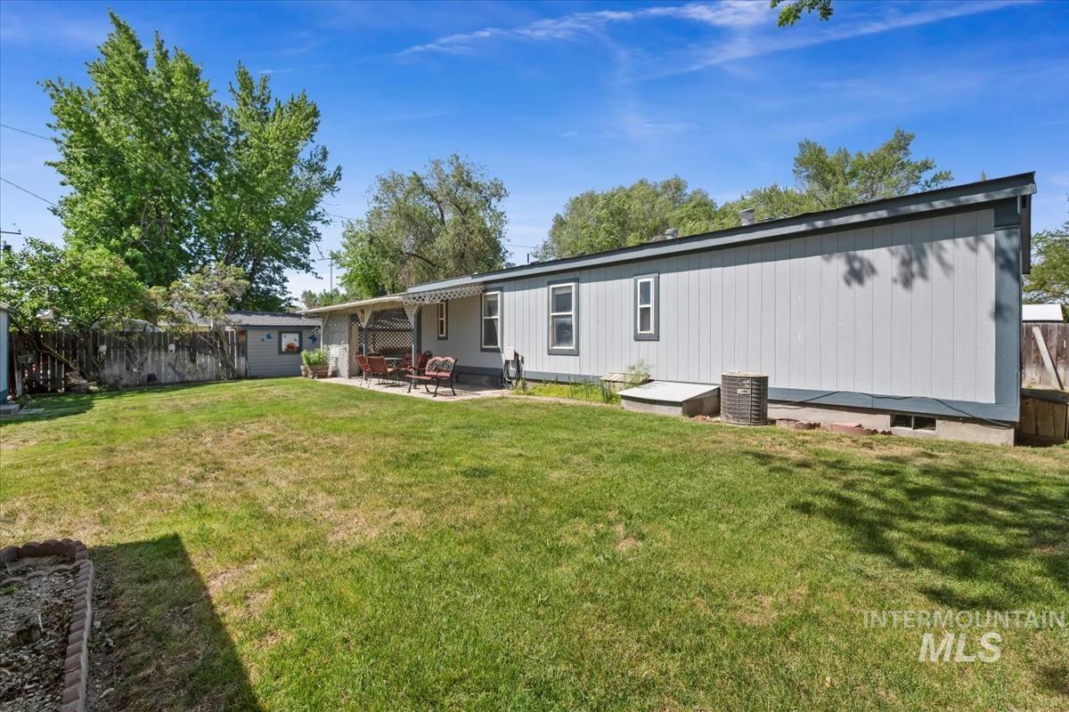 830 N 3rd East St, Mountain Home, Idaho 83647, 3 Bedrooms, 2 Bathrooms, Residential For Sale, Price $299,000, 98986339