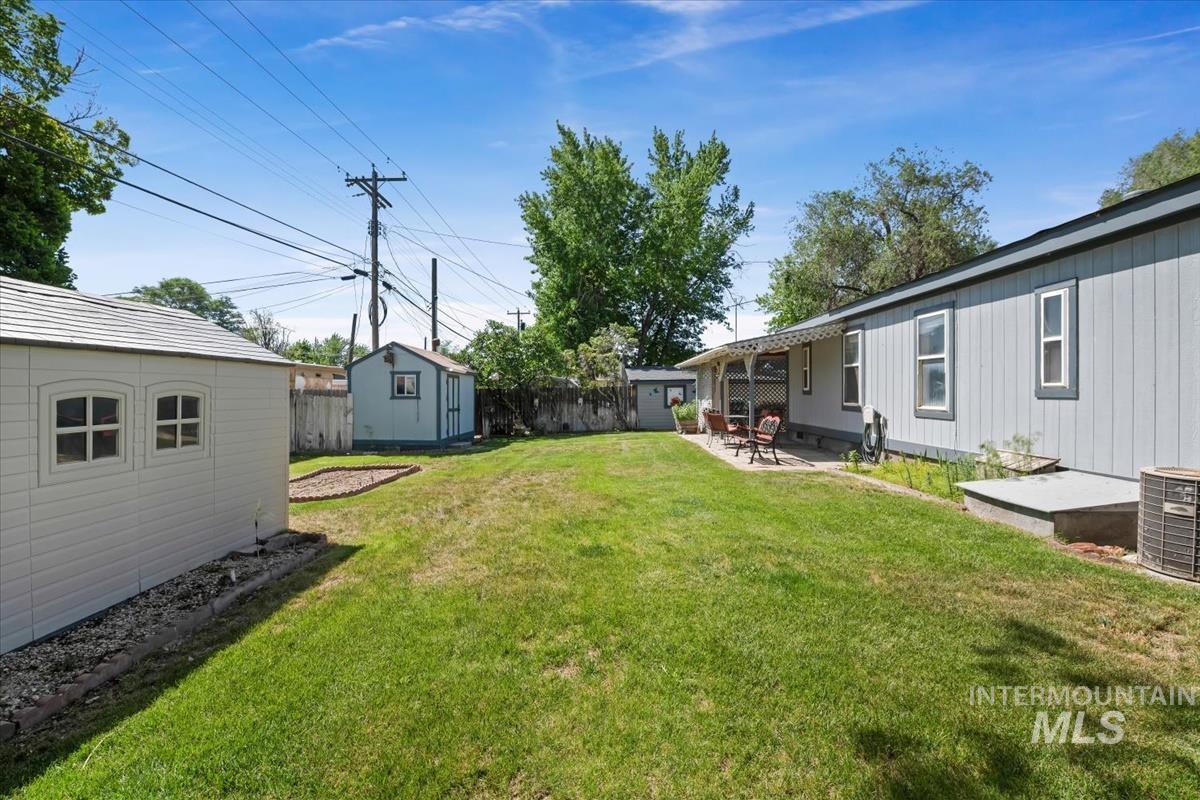 830 N 3rd East St, Mountain Home, Idaho 83647, 3 Bedrooms, 2 Bathrooms, Residential For Sale, Price $299,000, 98986339