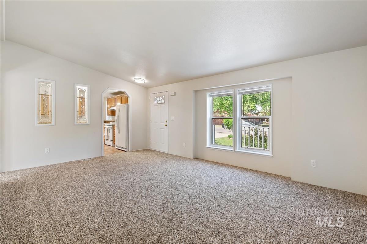 830 N 3rd East St, Mountain Home, Idaho 83647, 3 Bedrooms, 2 Bathrooms, Residential For Sale, Price $299,000, 98986339