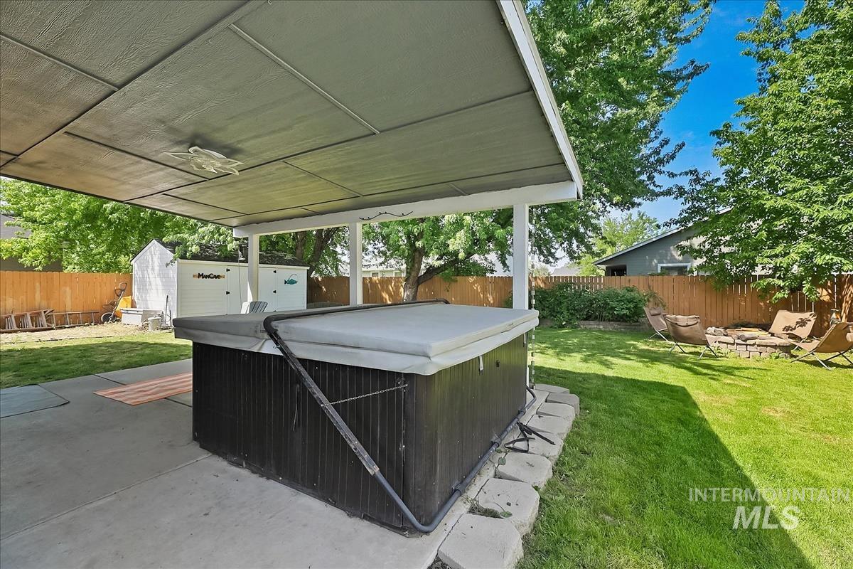 605 Cornwall Way, Fruitland, Idaho 83619-2557, 3 Bedrooms, 2.5 Bathrooms, Residential For Sale, Price $349,990, 98986340