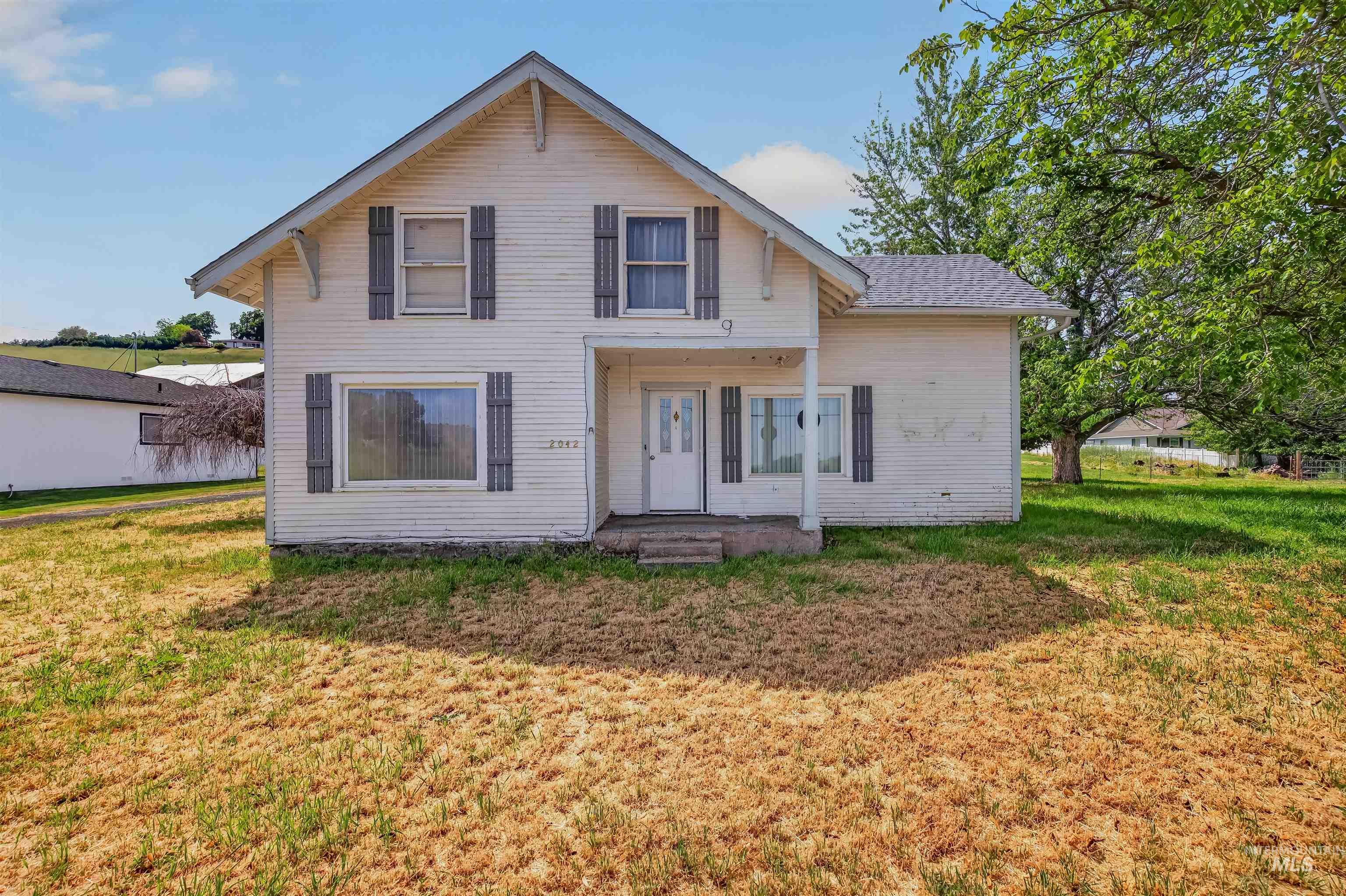 2042 13th street, Clarkston, Washington 99403, 6 Bedrooms, 1 Bathroom, Residential For Sale, Price $450,000,MLS 98986344
