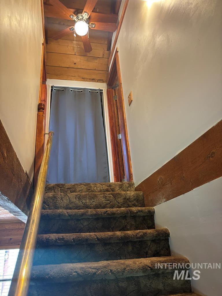 9606 Packer John Road, Smiths Ferry, Idaho 83611, 3 Bedrooms, 1.5 Bathrooms, Residential For Sale, Price $625,900,MLS 98986345