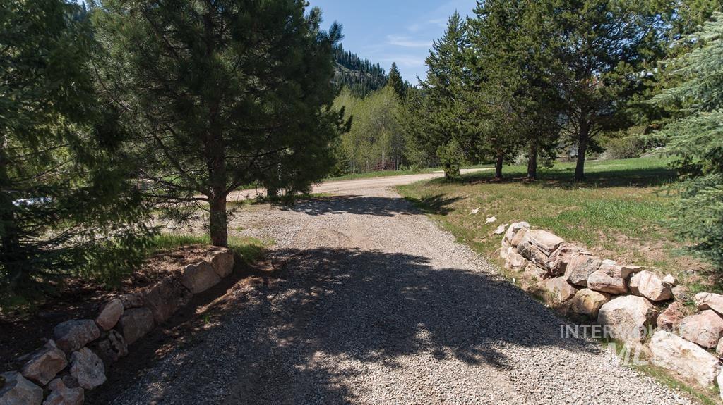 9606 Packer John Road, Smiths Ferry, Idaho 83611, 3 Bedrooms, 1.5 Bathrooms, Residential For Sale, Price $625,900,MLS 98986345