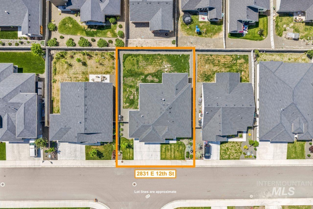 2831 E 12th St, Emmett, Idaho 83617-5058, 3 Bedrooms, 2 Bathrooms, Residential For Sale, Price $499,500,MLS 98986346