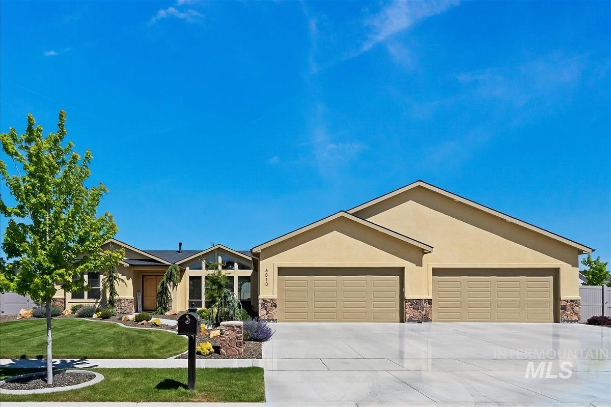 6810 S Pemberley Way, Meridian, Idaho 83642, 3 Bedrooms, 3 Bathrooms, Residential For Sale, Price $1,200,000, 98986347