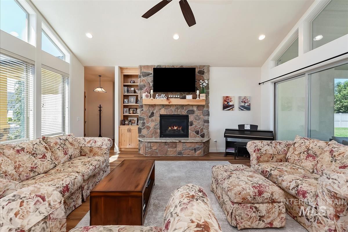6810 S Pemberley Way, Meridian, Idaho 83642, 3 Bedrooms, 3 Bathrooms, Residential For Sale, Price $1,200,000, 98986347