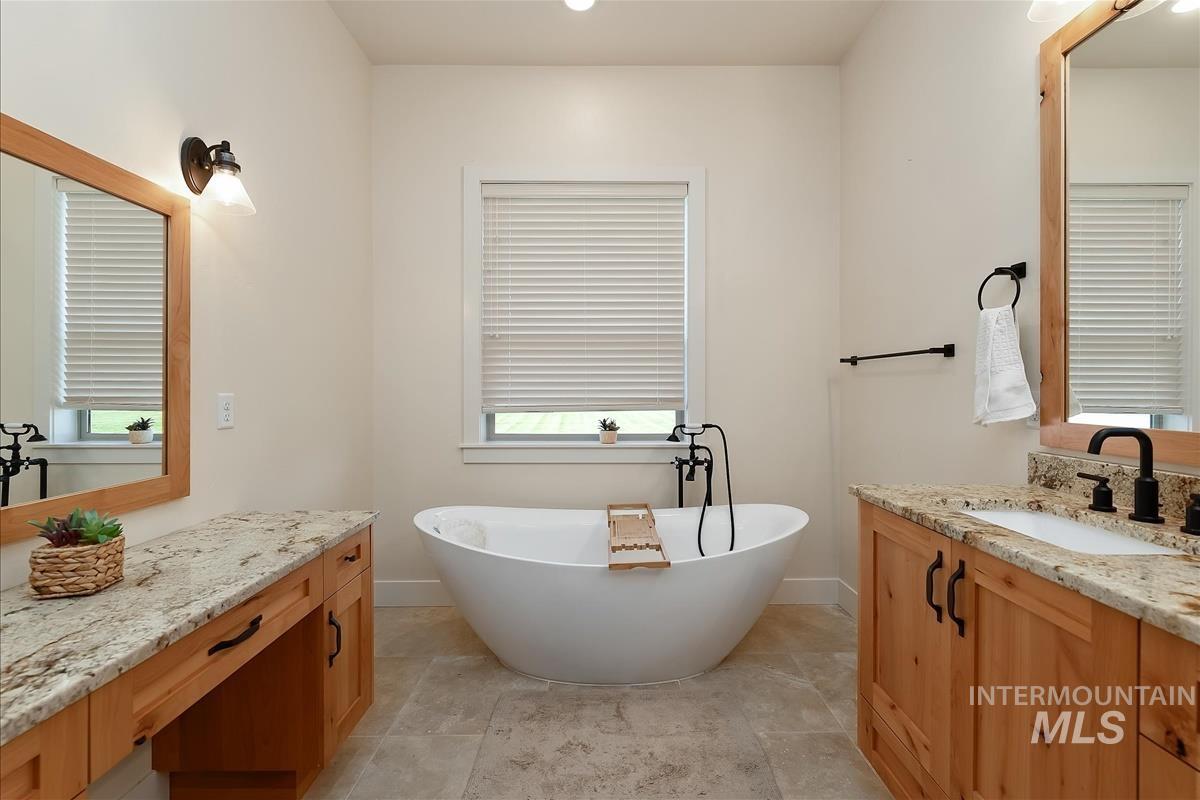 6810 S Pemberley Way, Meridian, Idaho 83642, 3 Bedrooms, 3 Bathrooms, Residential For Sale, Price $1,200,000, 98986347