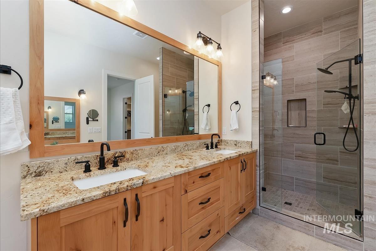 6810 S Pemberley Way, Meridian, Idaho 83642, 3 Bedrooms, 3 Bathrooms, Residential For Sale, Price $1,200,000, 98986347