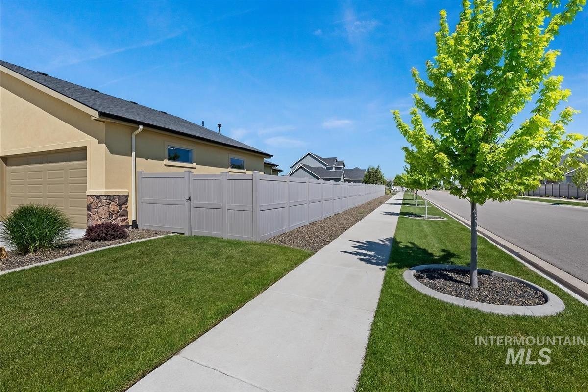 6810 S Pemberley Way, Meridian, Idaho 83642, 3 Bedrooms, 3 Bathrooms, Residential For Sale, Price $1,200,000, 98986347