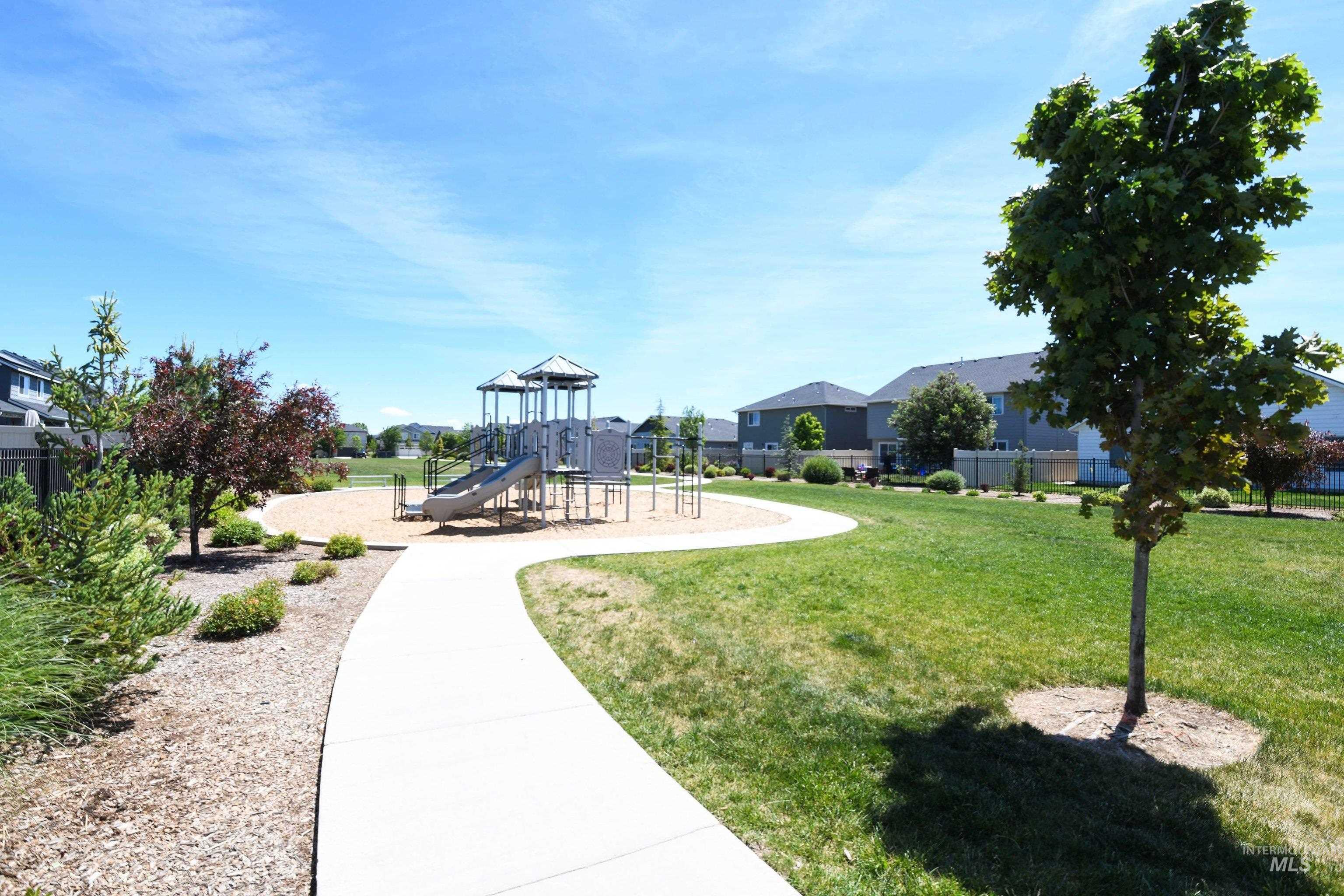 4379 W Sunny Cove St, Meridian, Idaho 83646, 4 Bedrooms, 2.5 Bathrooms, Residential For Sale, Price $575,000, 98986351
