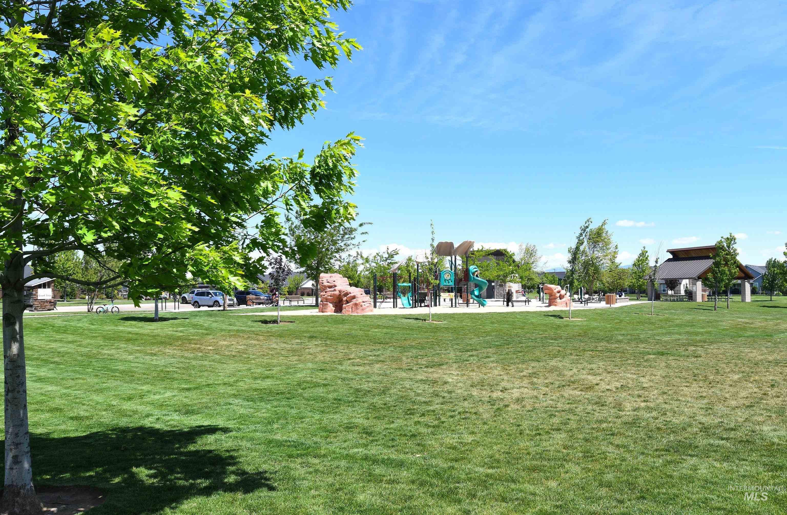 4379 W Sunny Cove St, Meridian, Idaho 83646, 4 Bedrooms, 2.5 Bathrooms, Residential For Sale, Price $575,000, 98986351