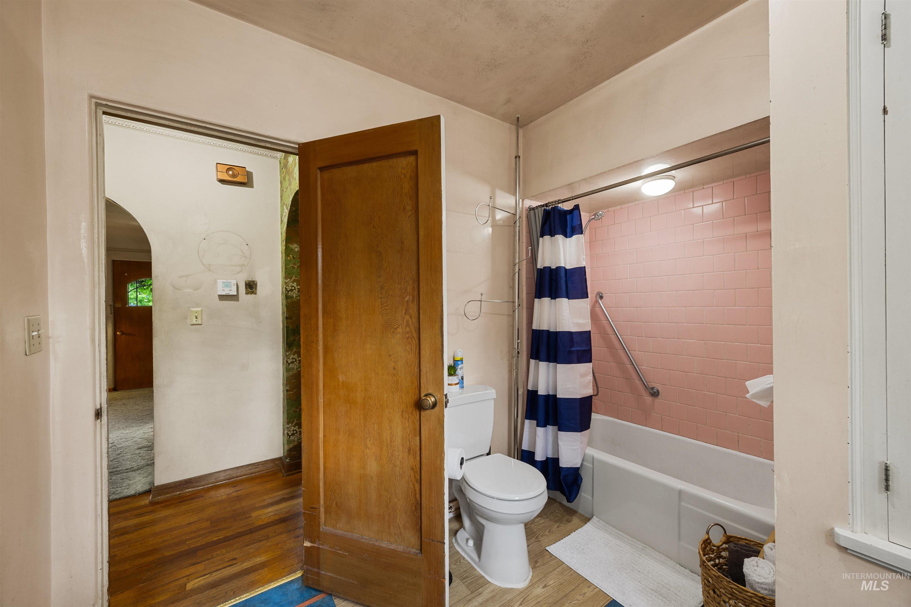 2127 W State, Boise, Idaho 83702, 2 Bedrooms, 1 Bathroom, Residential Income For Sale, Price $530,000, 98986352