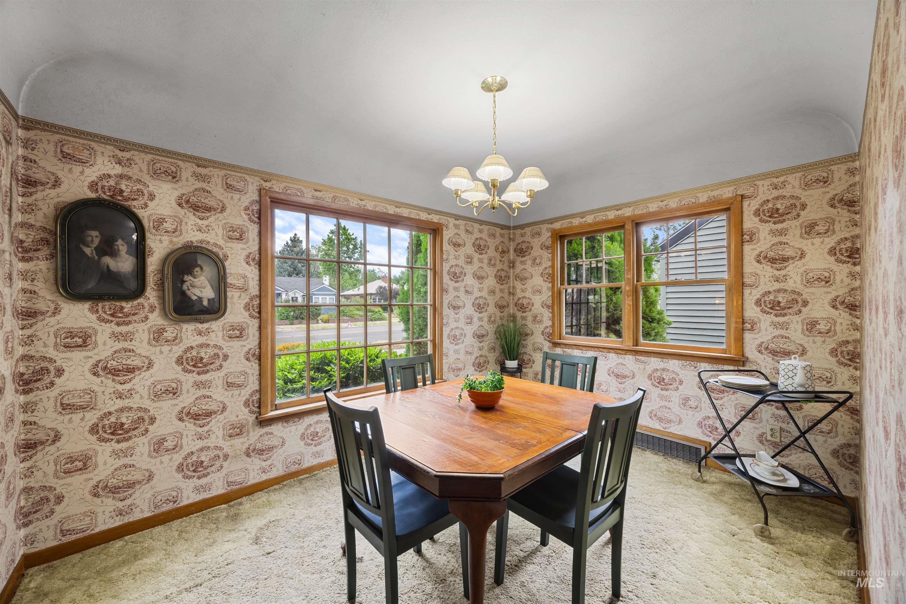 2127 W State, Boise, Idaho 83702, 2 Bedrooms, 1 Bathroom, Residential Income For Sale, Price $530,000, 98986352