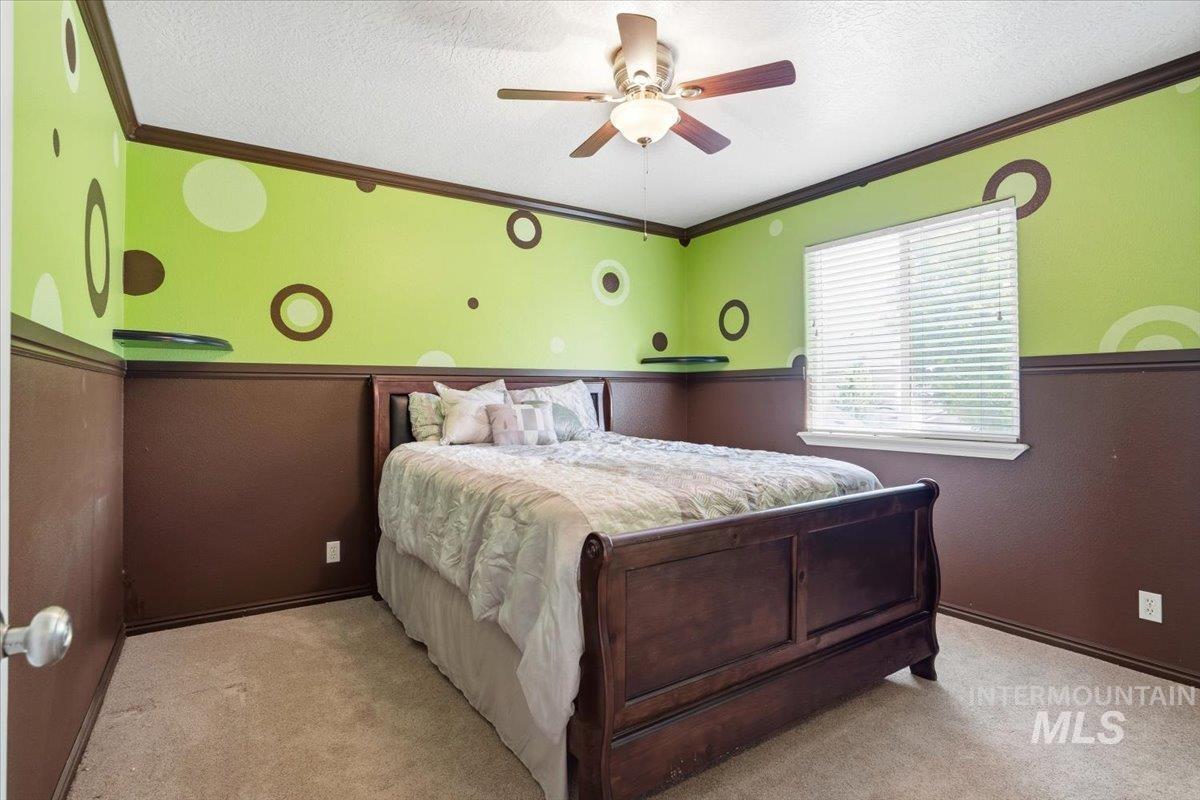 9945 W Bronze Street, Boise, Idaho 83709, 3 Bedrooms, 2.5 Bathrooms, Residential For Sale, Price $414,900,MLS 98986354