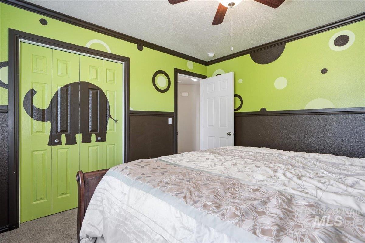 9945 W Bronze Street, Boise, Idaho 83709, 3 Bedrooms, 2.5 Bathrooms, Residential For Sale, Price $414,900,MLS 98986354