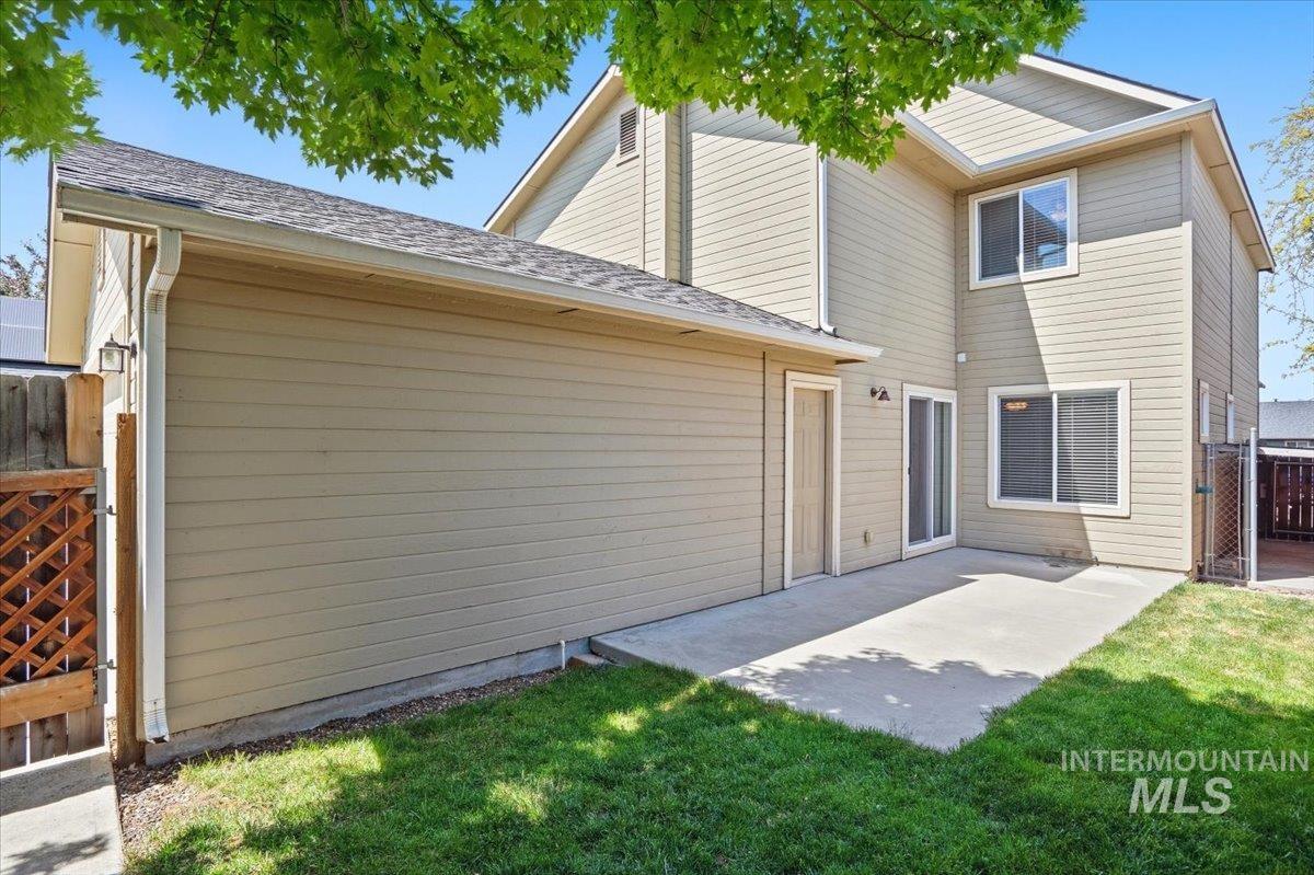 9945 W Bronze Street, Boise, Idaho 83709, 3 Bedrooms, 2.5 Bathrooms, Residential For Sale, Price $414,900,MLS 98986354
