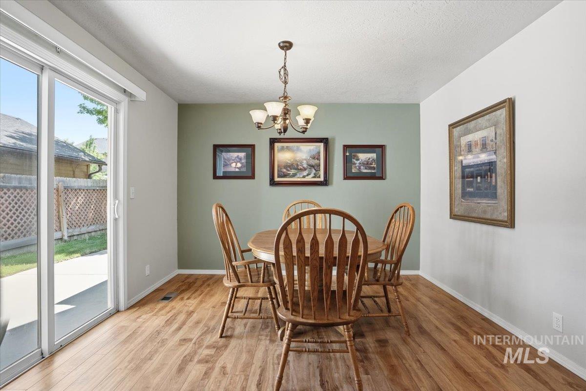 9945 W Bronze Street, Boise, Idaho 83709, 3 Bedrooms, 2.5 Bathrooms, Residential For Sale, Price $414,900,MLS 98986354