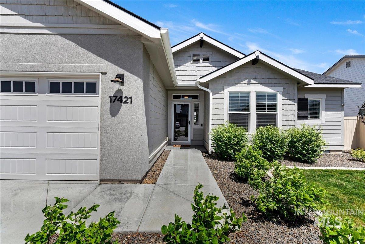 17421 N Santimon Way, Nampa, Idaho 83687, 4 Bedrooms, 2 Bathrooms, Residential For Sale, Price $515,000,MLS 98986356