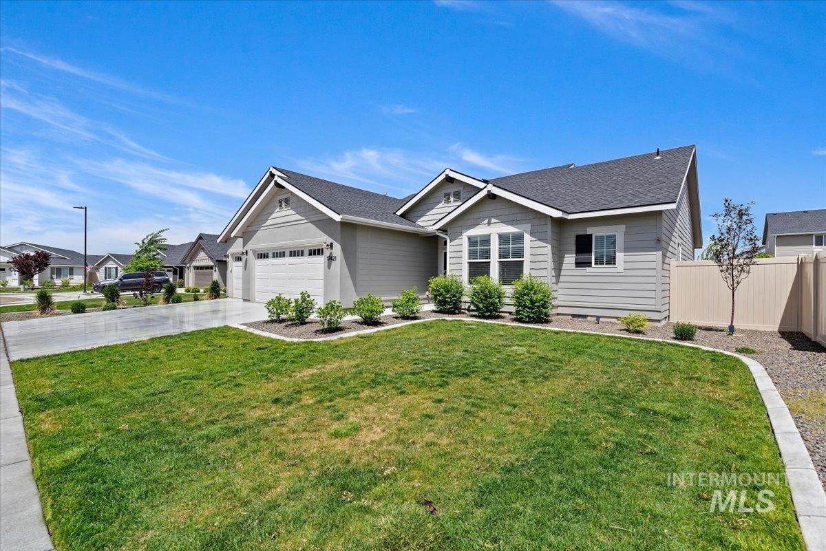 17421 N Santimon Way, Nampa, Idaho 83687, 4 Bedrooms, 2 Bathrooms, Residential For Sale, Price $515,000,MLS 98986356