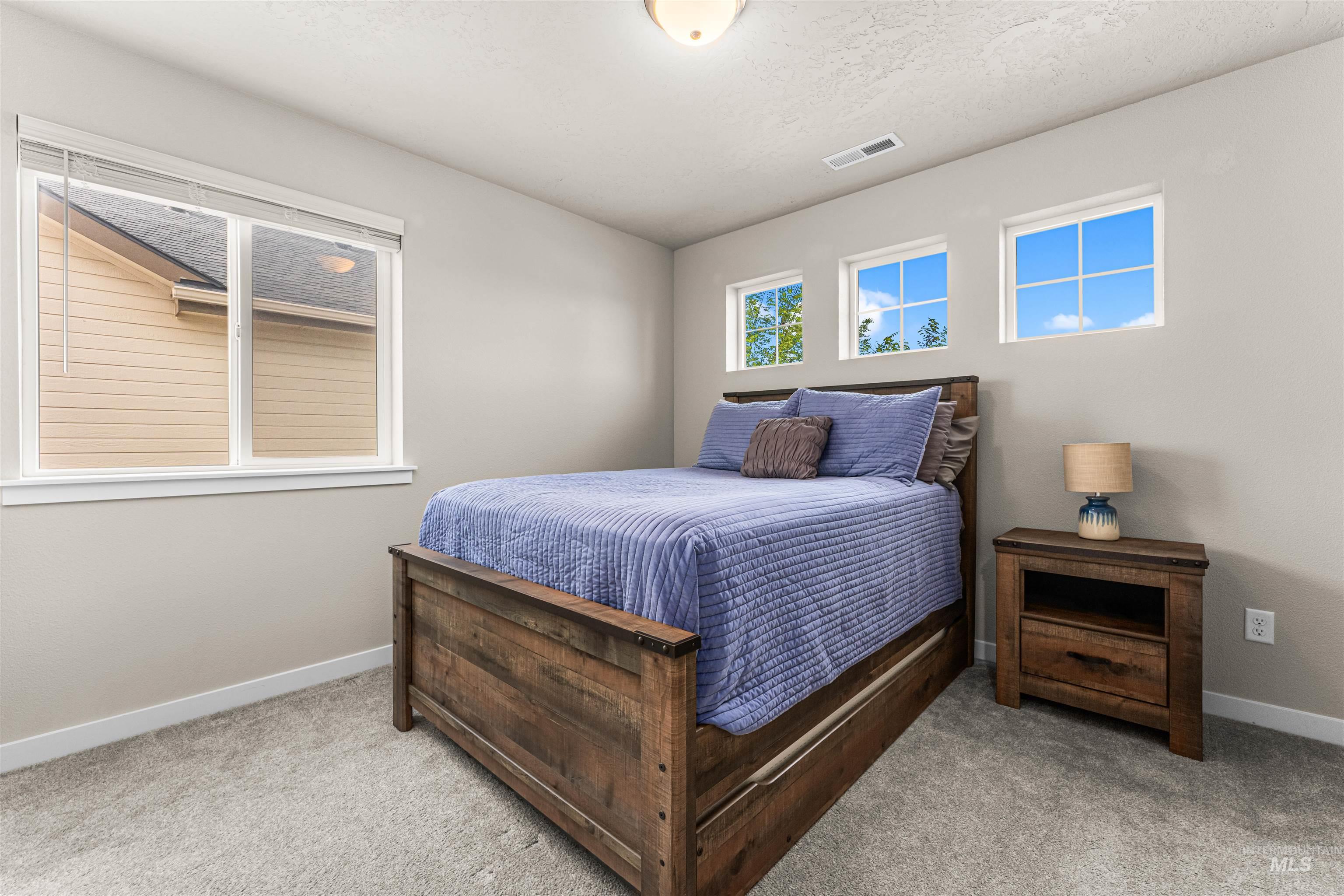 17817 Sunset Ridge Ave., Nampa, Idaho 83687, 4 Bedrooms, 2.5 Bathrooms, Residential For Sale, Price $489,900,MLS 98986358