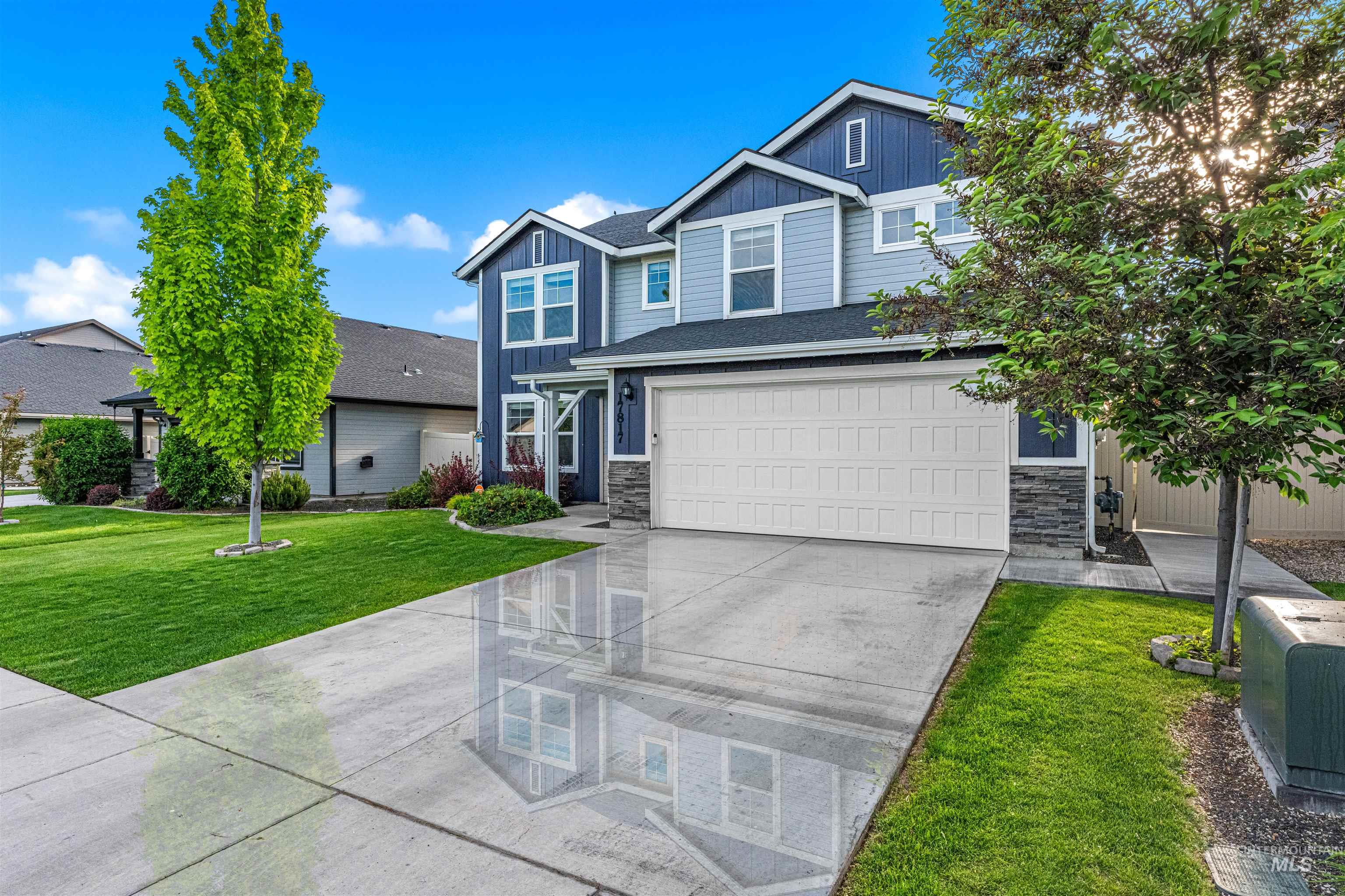 17817 Sunset Ridge Ave., Nampa, Idaho 83687, 4 Bedrooms, 2.5 Bathrooms, Residential For Sale, Price $499,900, 98986358