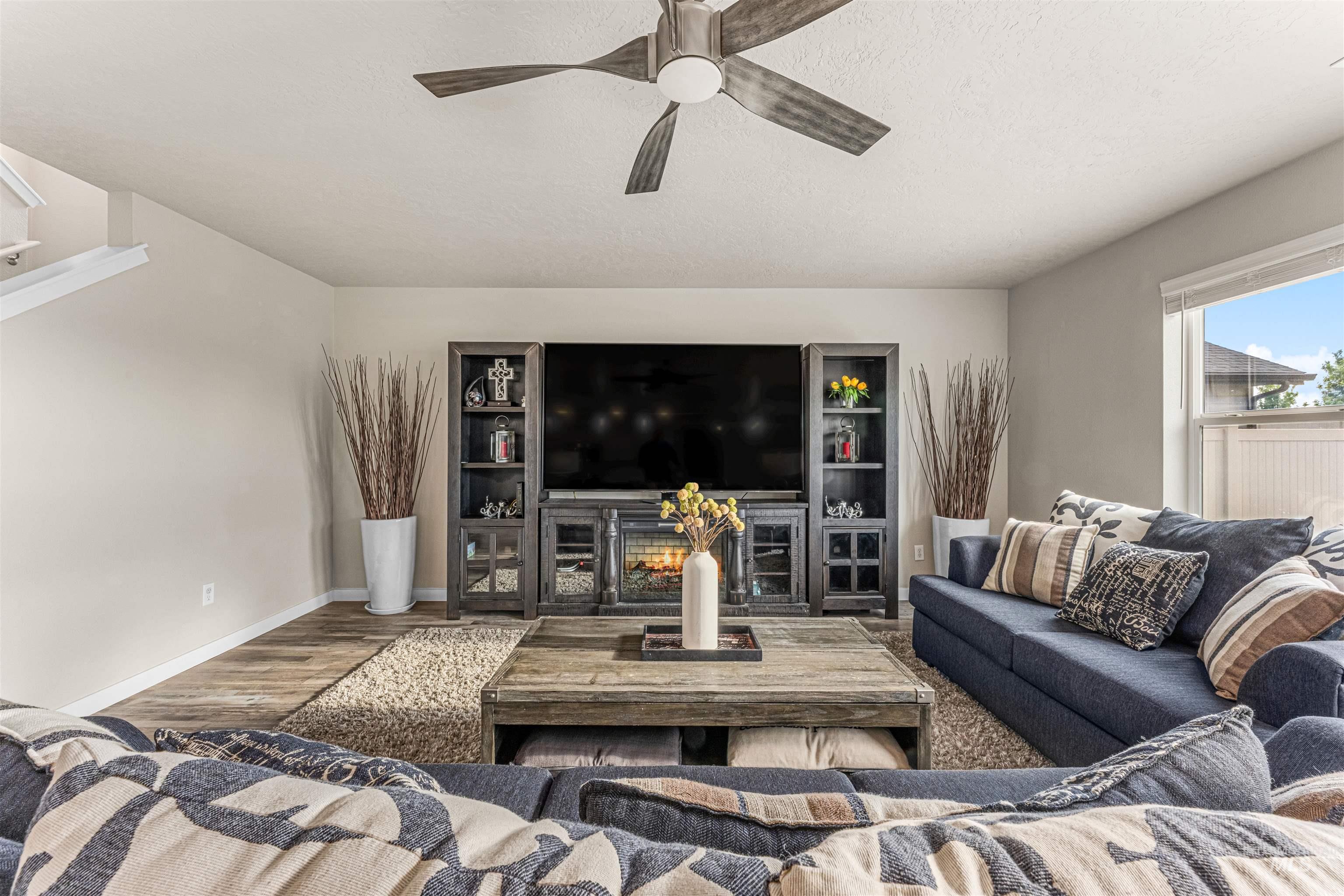 17817 Sunset Ridge Ave., Nampa, Idaho 83687, 4 Bedrooms, 2.5 Bathrooms, Residential For Sale, Price $489,900,MLS 98986358