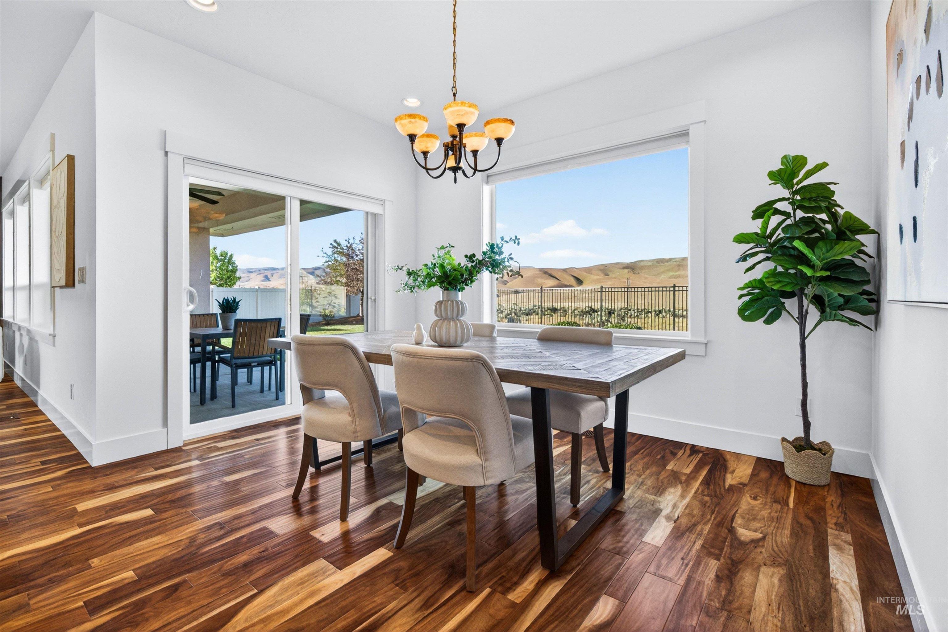 7624 S Wagons View Avenue, Boise, Idaho 83716, 5 Bedrooms, 3 Bathrooms, Residential For Sale, Price $1,200,000, 98986361