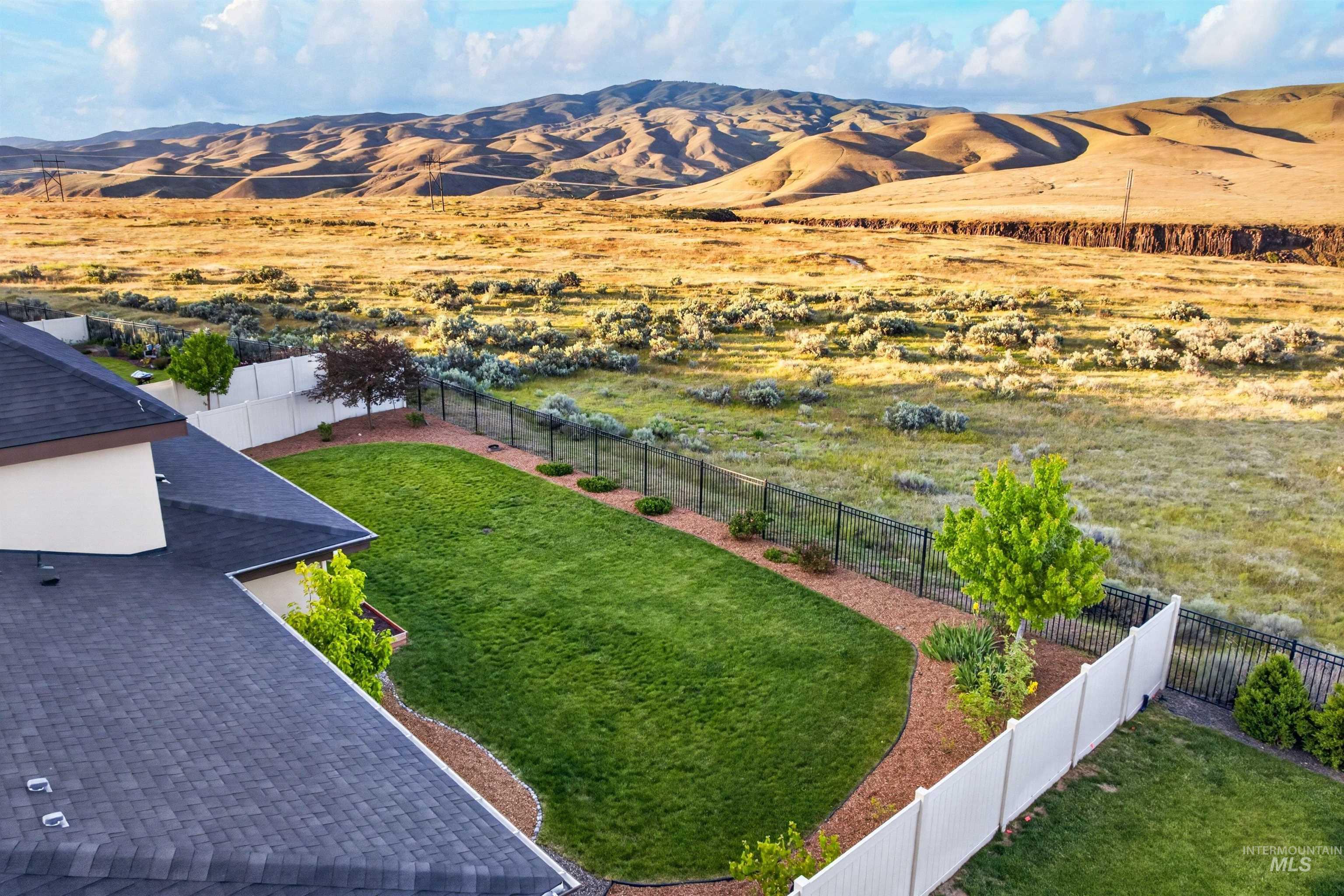 7624 S Wagons View Avenue, Boise, Idaho 83716, 5 Bedrooms, 3 Bathrooms, Residential For Sale, Price $1,200,000, 98986361