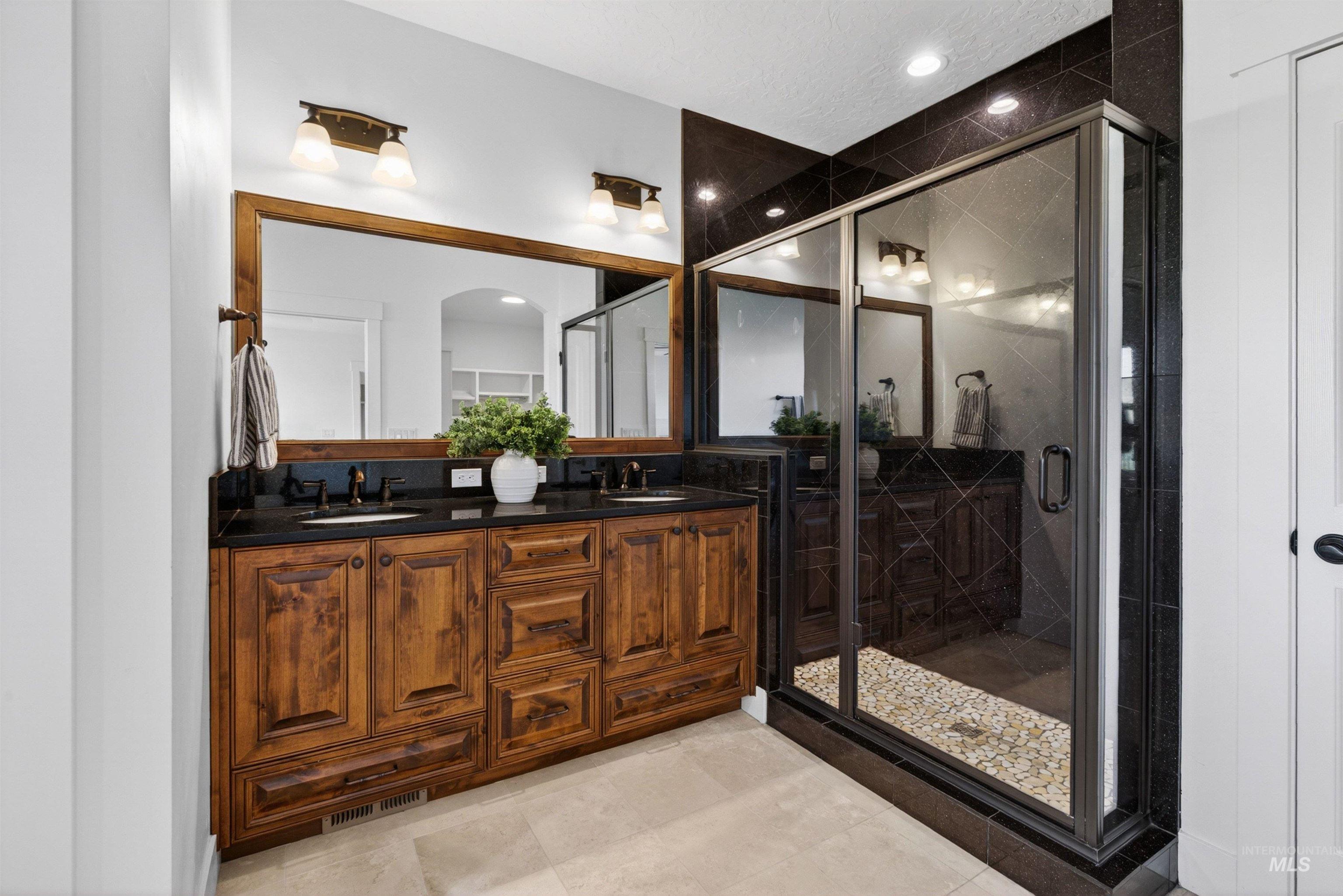 7624 S Wagons View Avenue, Boise, Idaho 83716, 5 Bedrooms, 3 Bathrooms, Residential For Sale, Price $1,200,000, 98986361